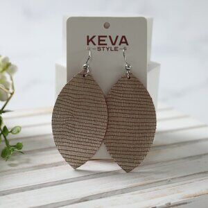 🆕 Keva Style Crozet Rose Earrings